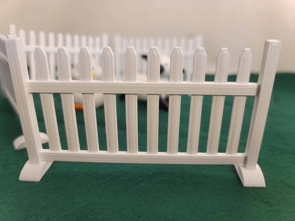 Toy Picket Fence | 1:12 Scale | Doll House | Accessories | Farm Fencing |