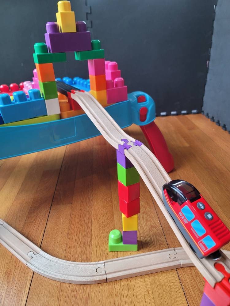 Toy Train Track Bridge Adaptor for Trains for Kids Gift for Kids STEM Learning Toddler Toy