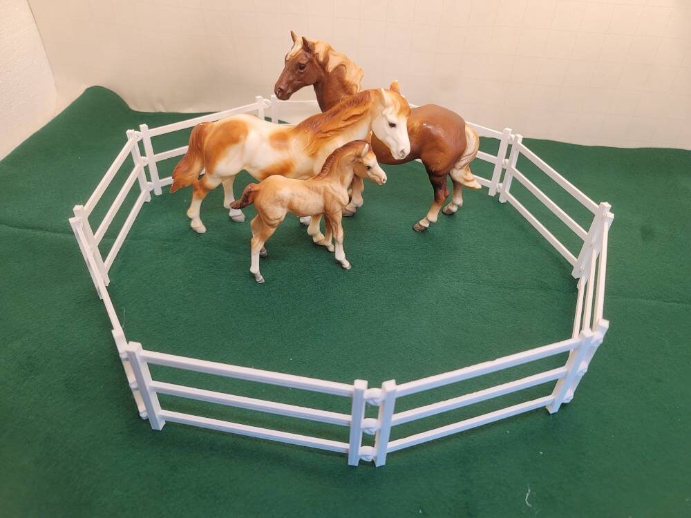 Toy Ranch Fencing Kit with Socket Connectors | 3 Rail | Farm | Farm Animals | Corral |